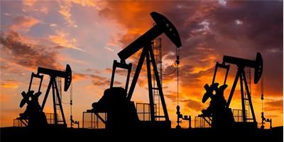 Petróleo cede em meio ao nervosismo da guerra e aumento surpreendente nos stocks de crude dos EUA
