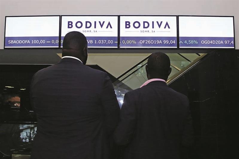 Activos da Sonangol e Angola Telecom inauguram venda de acções na Bodiva 