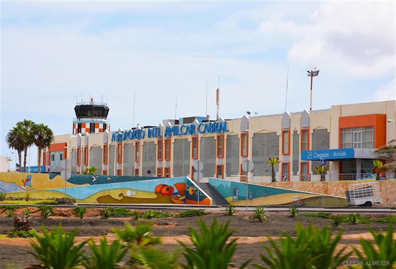 Fluxo de passageiros nos aeroportos cabo-verdianos com quebra de 85%
