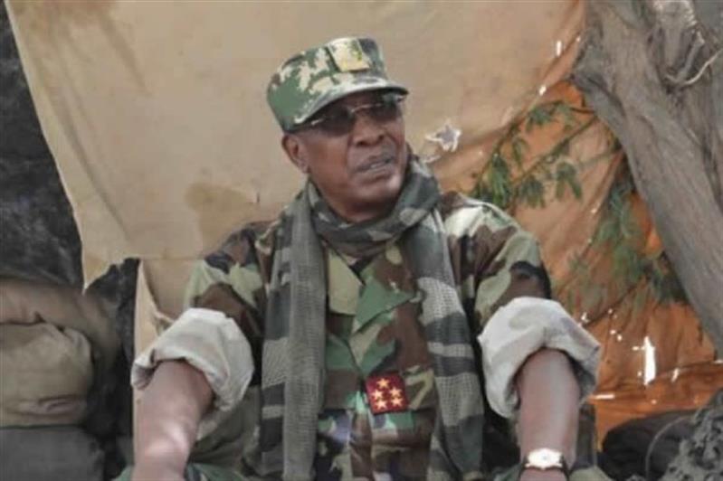 Substituição de Presidente por filho no Chade gera acusação de "golpe" 