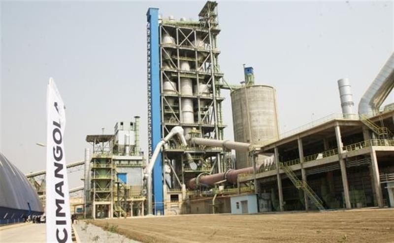 Crise na construção "afunda" produção de cimento em 32%, para 2 milhões de toneladas