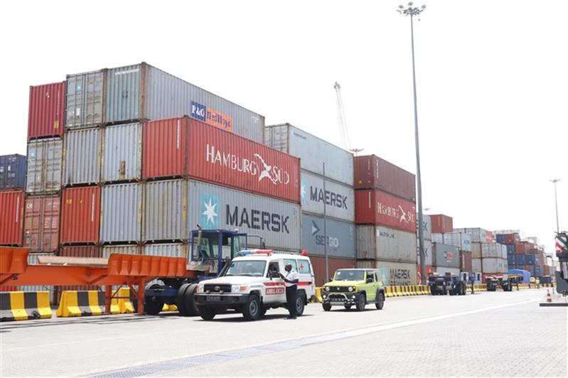 Lucros do Porto de Luanda subiram 73% para 27,2 mil milhões Kz
