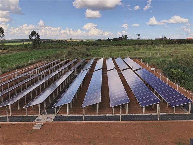 Inaugurada a maior central solar da África Ocidental no Togo 