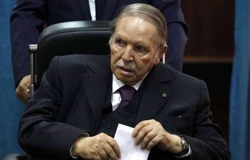 Morreu Abdelaziz Bouteflika, aos 84 anos. Presidente João Lourenço já exprimiu condolências