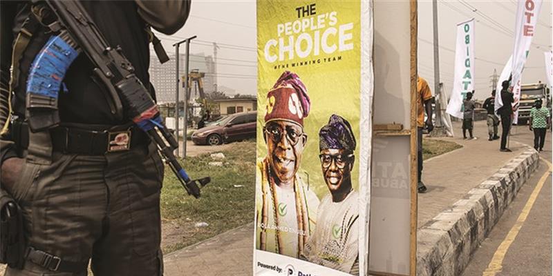 Nigéria escolhe novo Presidente no meio de crise monetária