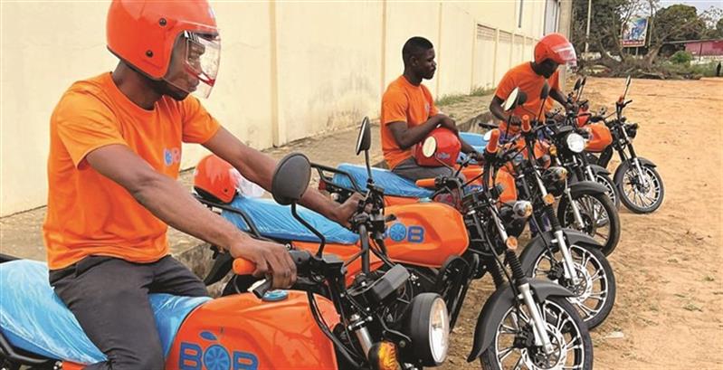 Serviço de moto-táxi por aplicativo móvel já funciona em Luanda