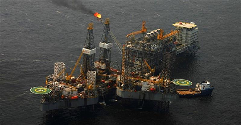 Paralisações "roubam" 92 mil barris/dia de petróleo à produção nacional