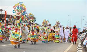 O carnaval na Marginal de Luanda