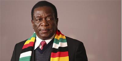 EUA levantam embargo ao Zimbabué mas aplicam sanções ao Presidente