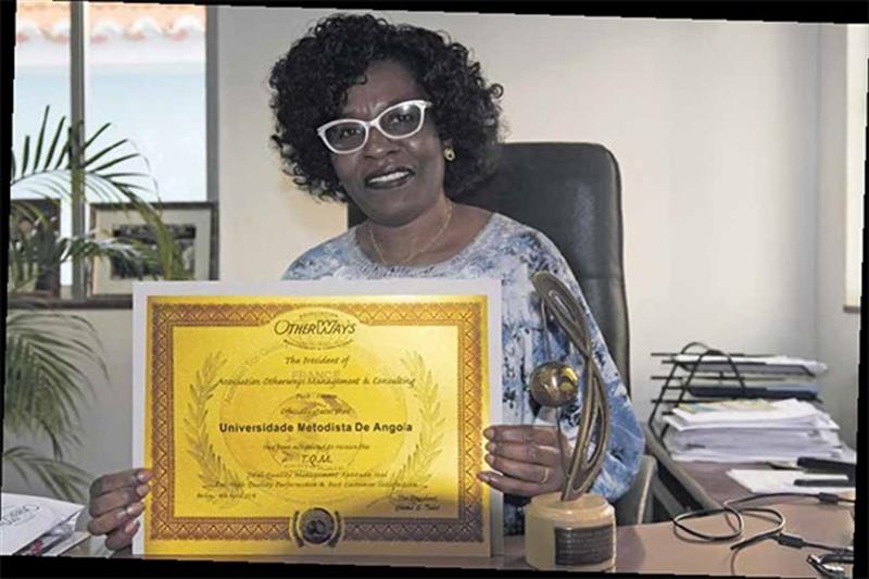 Universidade Metodista de Angola ganha prémio por excelência