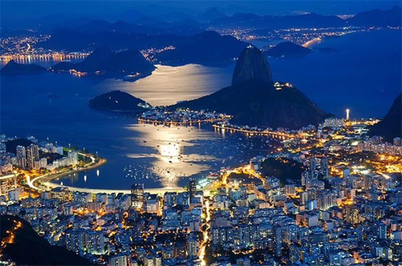 Brasil não sairá da recessão "da noite para o dia"