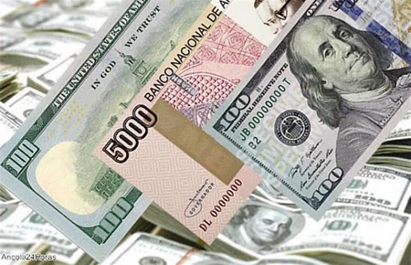 Kwanza desvaloriza 23% para 215 Kz por USD e vendas de divisas triplicam para 1.500 milhões USD mês