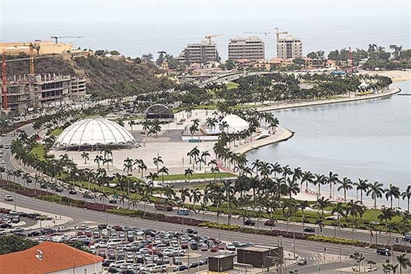 Angola sobe sete lugares mas ainda tem 16.º pior ambiente de negócios do mundo