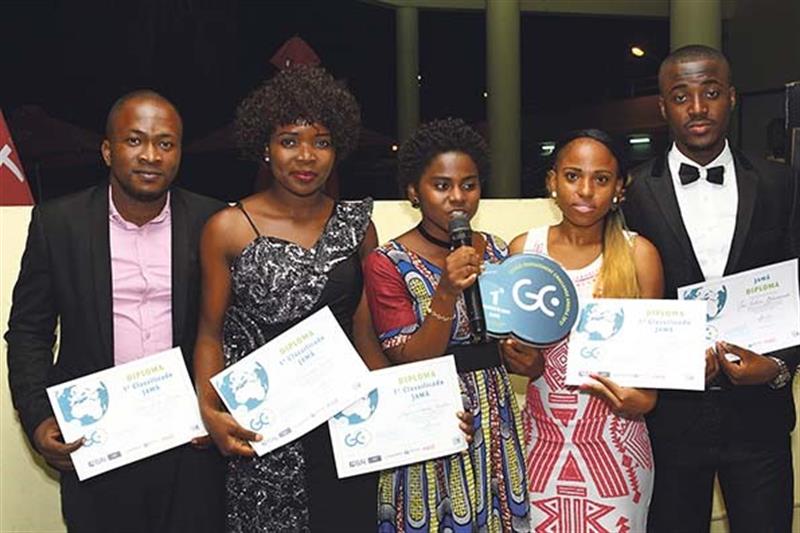 Estudantes da UTANGA vencem a maior competição de gestão do País