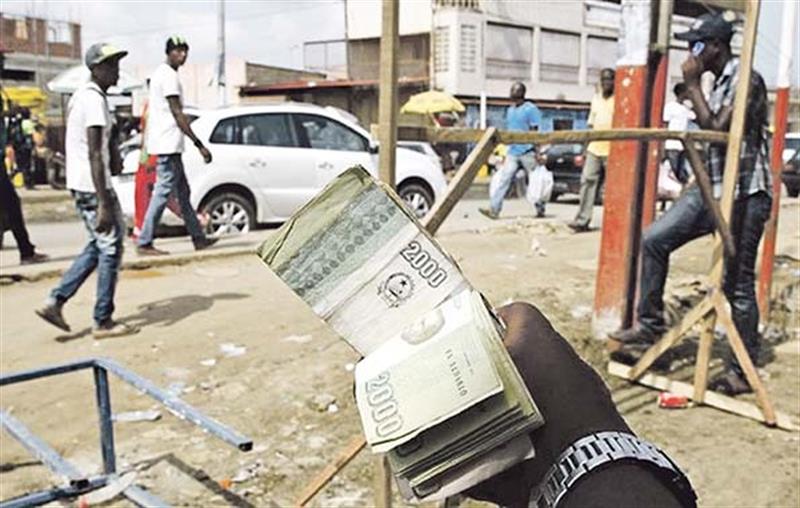 Preço do USD nas ruas de Luanda dispara após desvalorização cambial