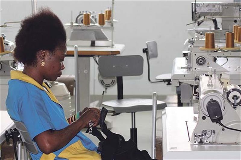 Governo mantém concessões das três fábricas de têxteis
