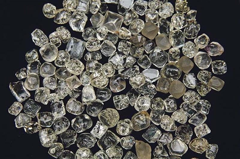 Receita fiscal dos diamantes aumentou 13% para 23 milhões USD