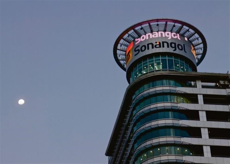 Sonangol vai vender participações incluindo na Unitel para reduzir dívida