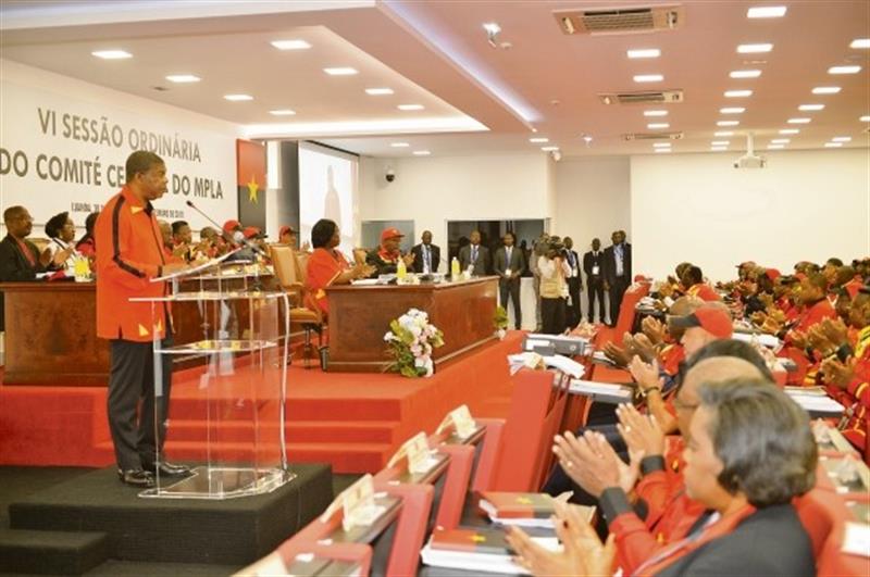 MPLA quer reforçar o seu Comité Central com "homens íntegros"
