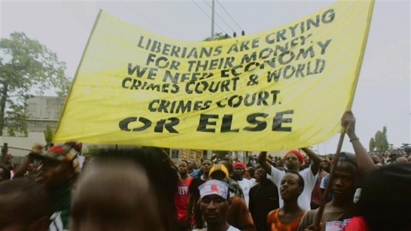 Libéria mergulhada em protestos contra a inflação e a corrupção um ano após eleição de George Weah