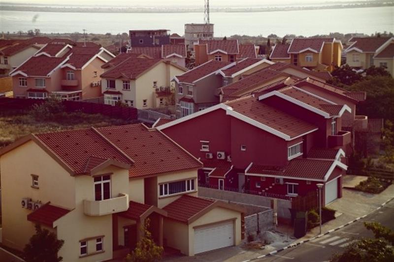 Preços de venda de habitações baixam 44% e rendas caem 88% desde início da crise em 2014