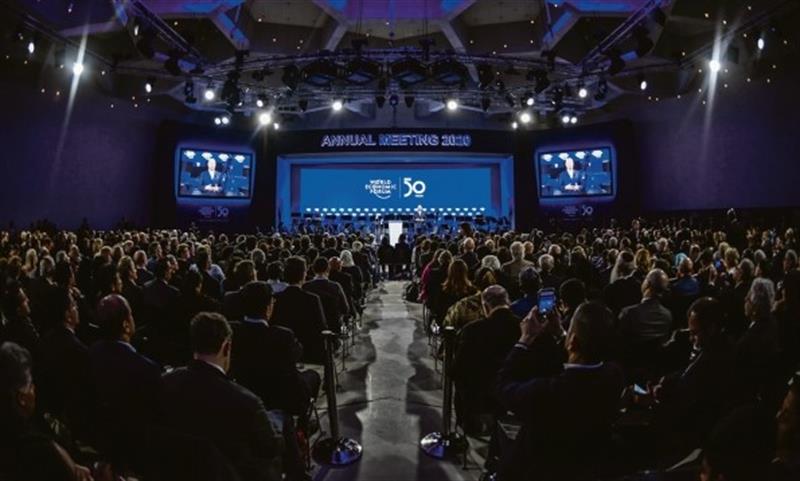 Davos discute qual o melhor capitalismo 50 anos após primeira reunião