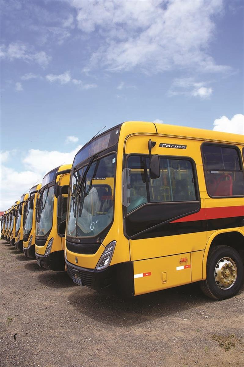 Autocarros públicos  a circular em Luanda duplicam para 330