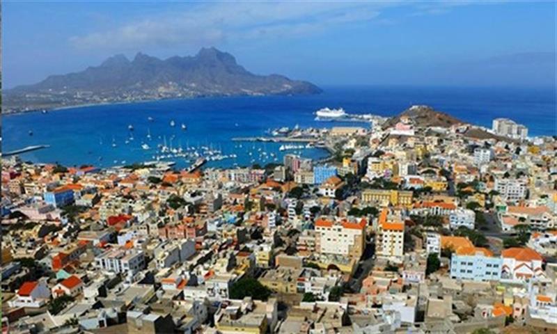 Dívida pública de Cabo Verde cresce 1,5% e chega a máximo de 135%/PIB