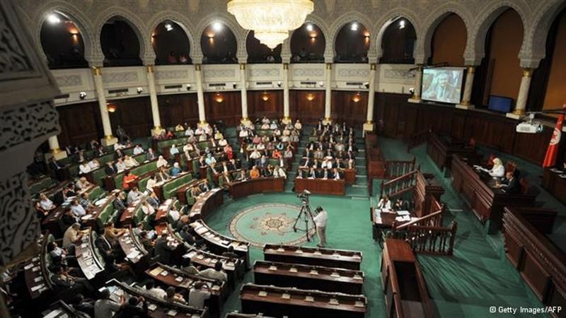Parlamento da Tunísia exige cortes nos gastos e rejeita OGE suplementar