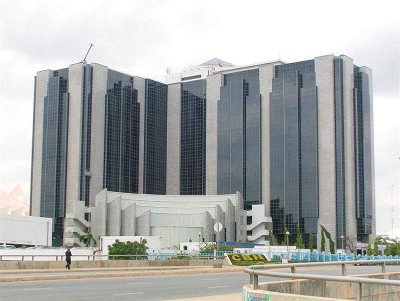 Banco Central da Nigéria cede a pressão do FMI e desvaloriza naira